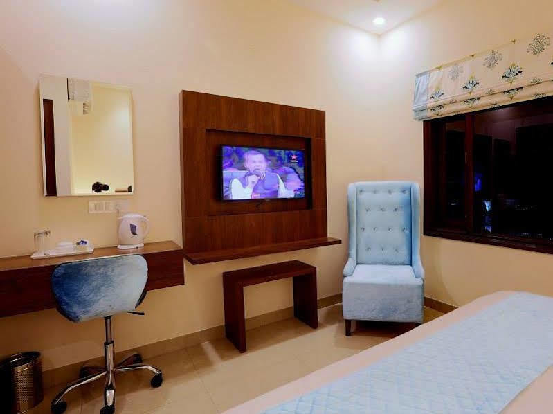Hotel Rk Grande Ludhiana Dış mekan fotoğraf